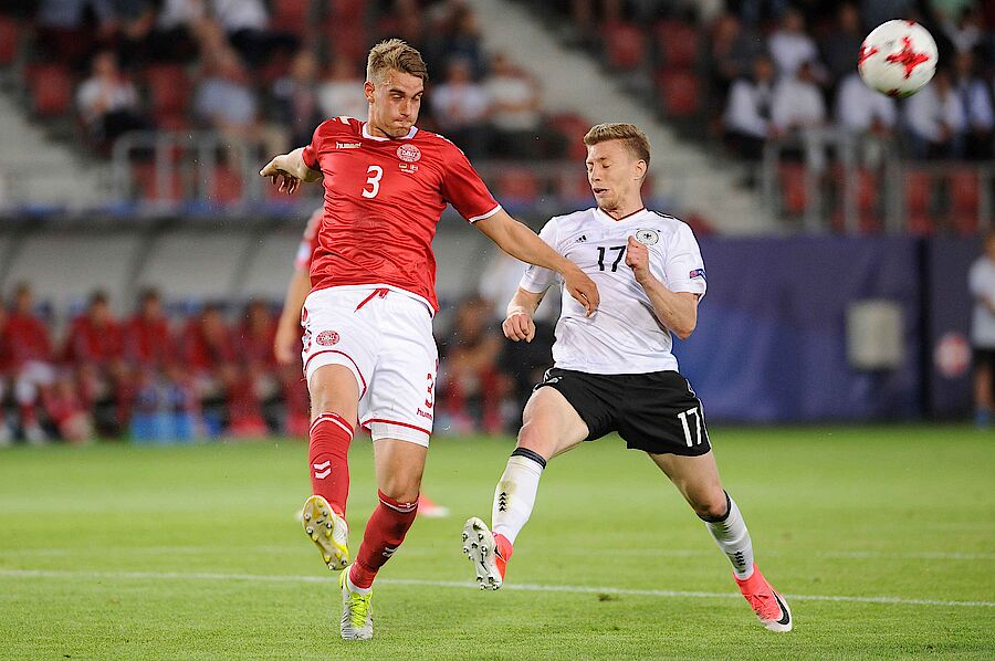 Julian Pollersbeck - Torwart U21 im Spiel gegen Dänemark ...